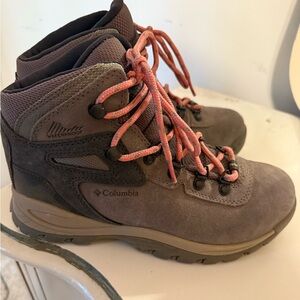 Women’s Columbia Newton Ridge Plus Waterproof Amped Hiking Boot